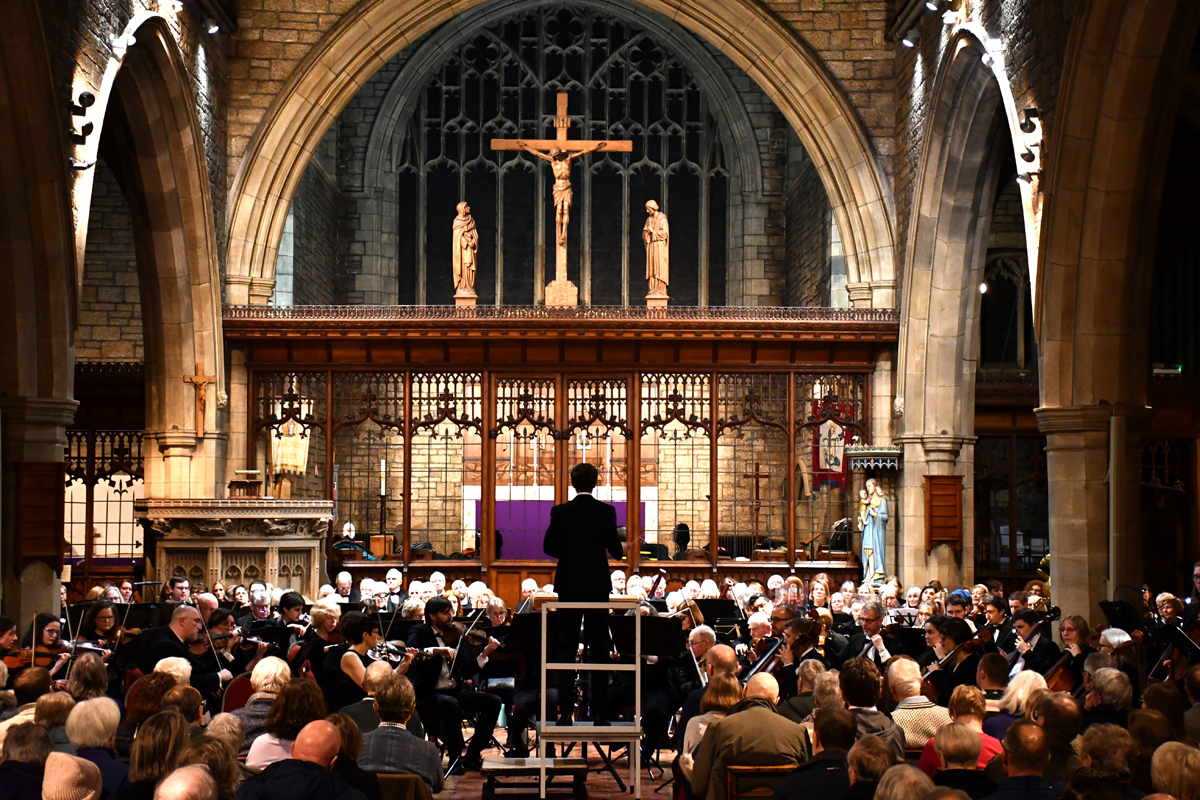 You are currently viewing Review: Ilkley and Otley Choral Societies and Leeds Symphony Orchestra